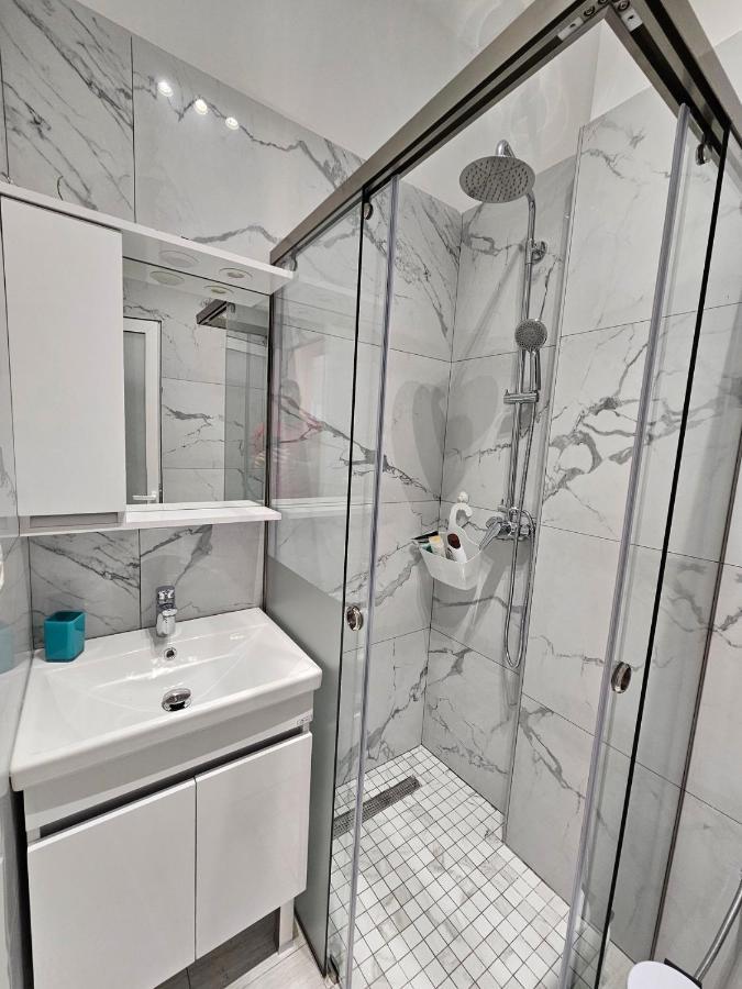 Alba Studio Apartment Tirana Exterior foto